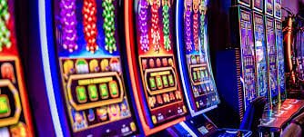 Casino slots and live dealer games available on stl platform